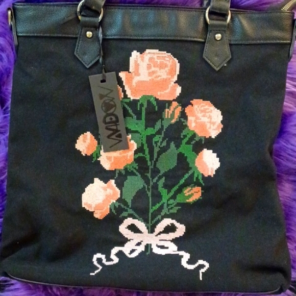 DOLLSKILL WIDOW  SHADOWS BLOOM TAPESTRY ZIP CLOSURE BAG - Picture 2 of 13